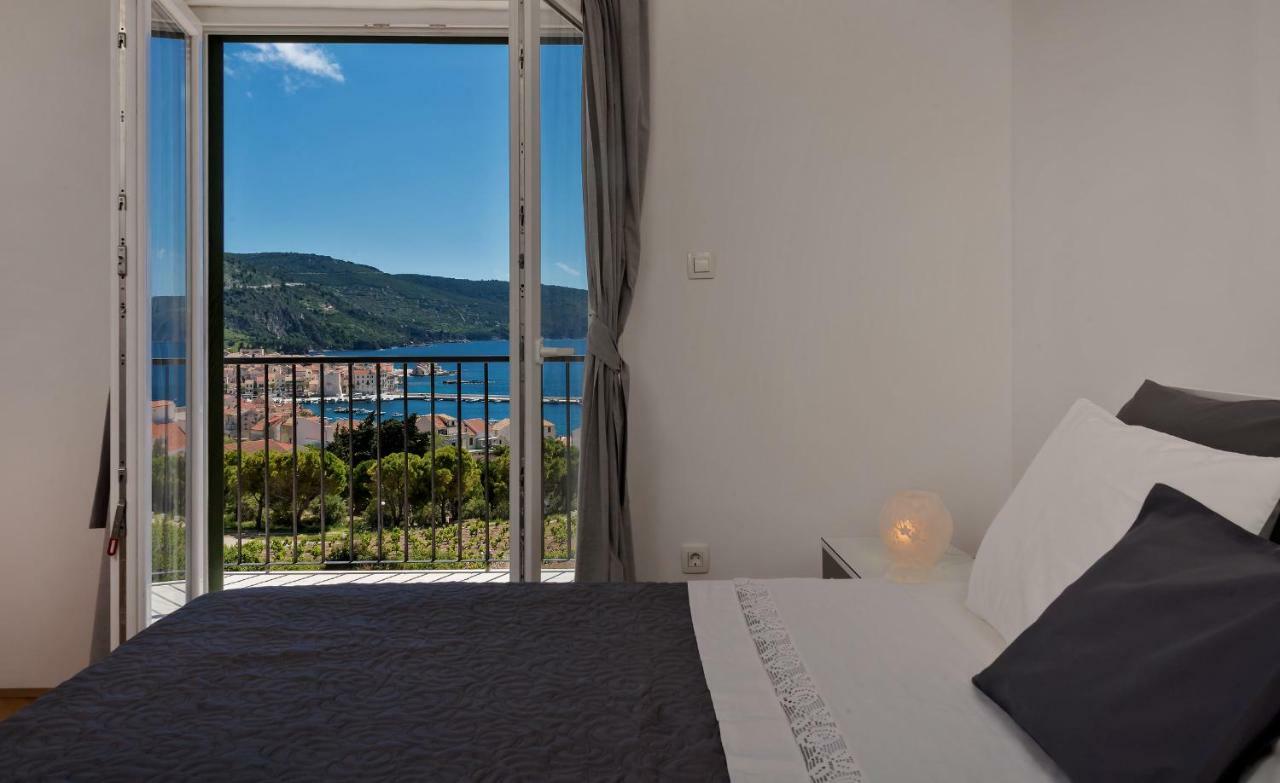 Casa Katalina Apartment Komiža Exterior foto